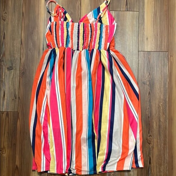 Women’s Multicolor Striped Tie Front Adjustable Strap Lined Dress Button Front - Picture 3 of 6
